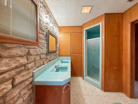 937 Hillcrest Canyon Lake TX 78133