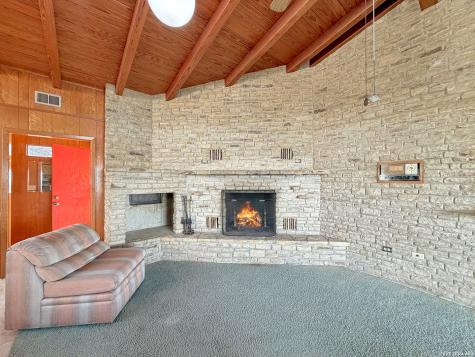 937 Hillcrest Canyon Lake TX 78133