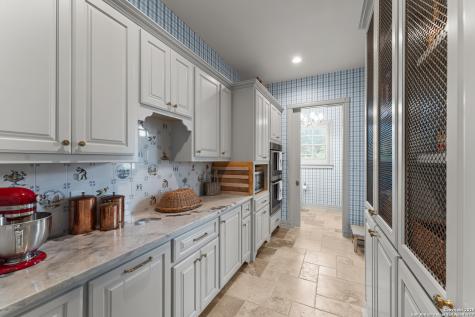 149 Bridgewater La Vernia TX 78121