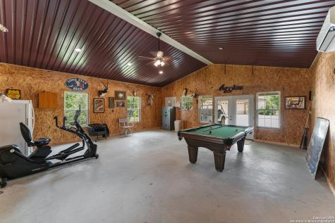 149 Bridgewater La Vernia TX 78121