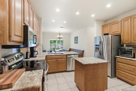 707 Oakridge Lane Pipe Creek TX 78063