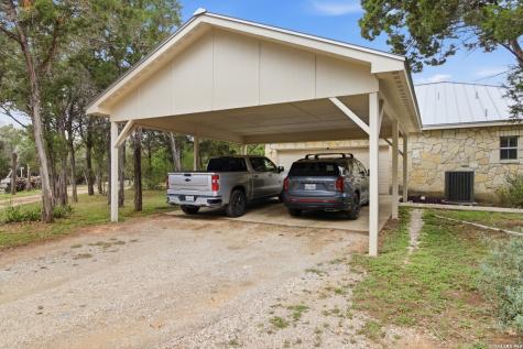 707 Oakridge Lane Pipe Creek TX 78063