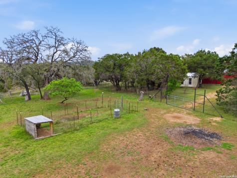 707 Oakridge Lane Pipe Creek TX 78063