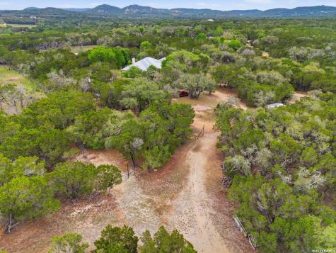 707 Oakridge Lane Pipe Creek TX 78063