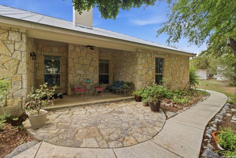 707 Oakridge Lane Pipe Creek TX 78063