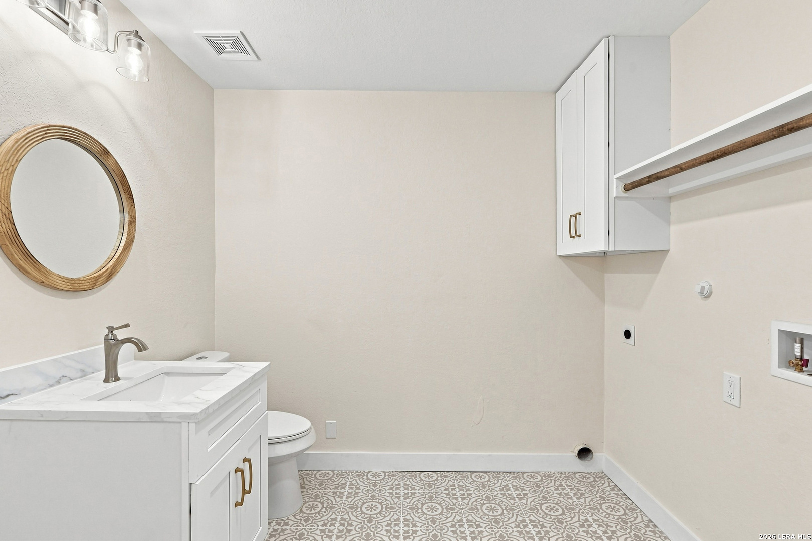 214 Shadywood Lane San Antonio TX 78216