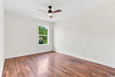 214 Shadywood Lane San Antonio TX 78216