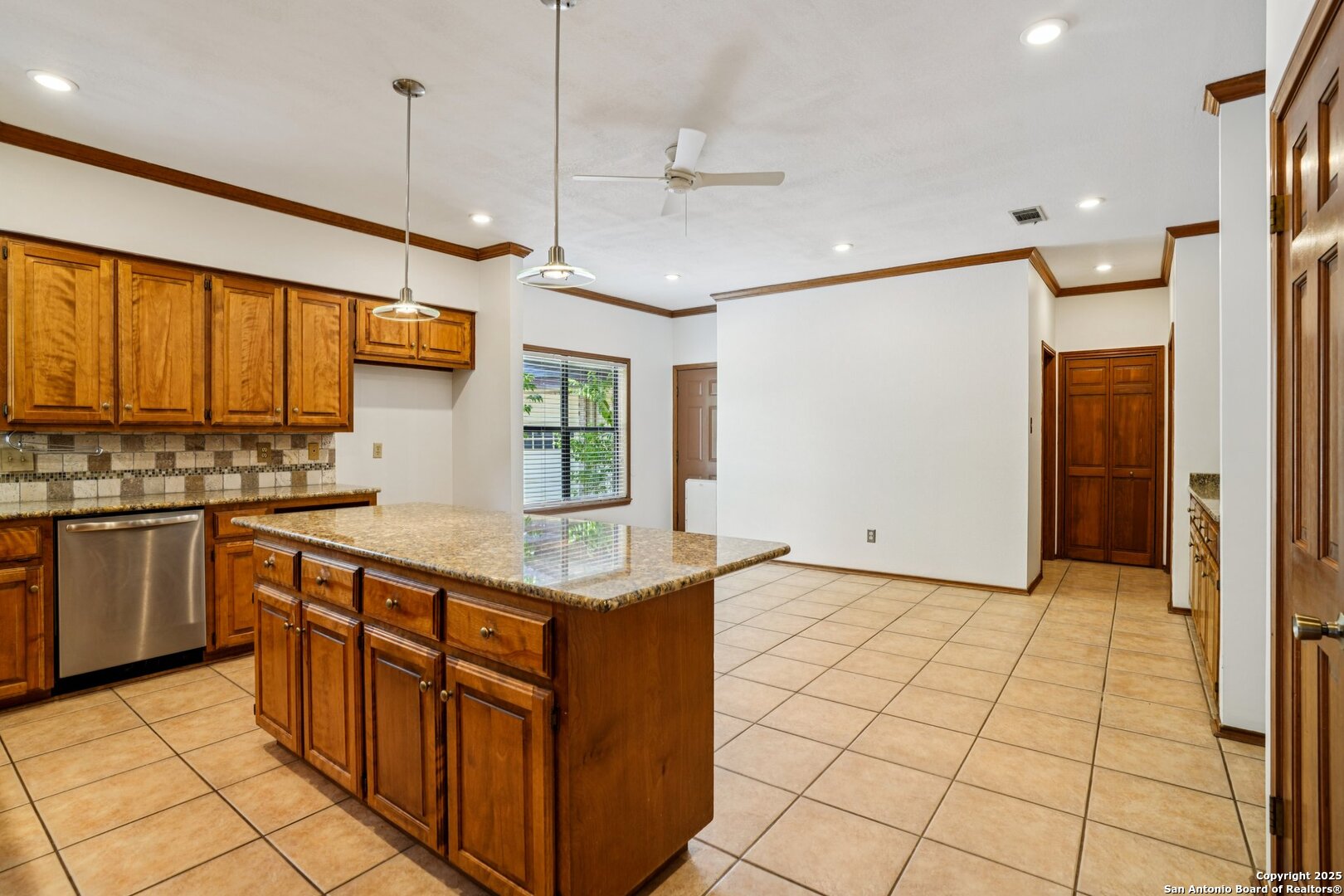1848 Pebble Brook New Braunfels TX 78130