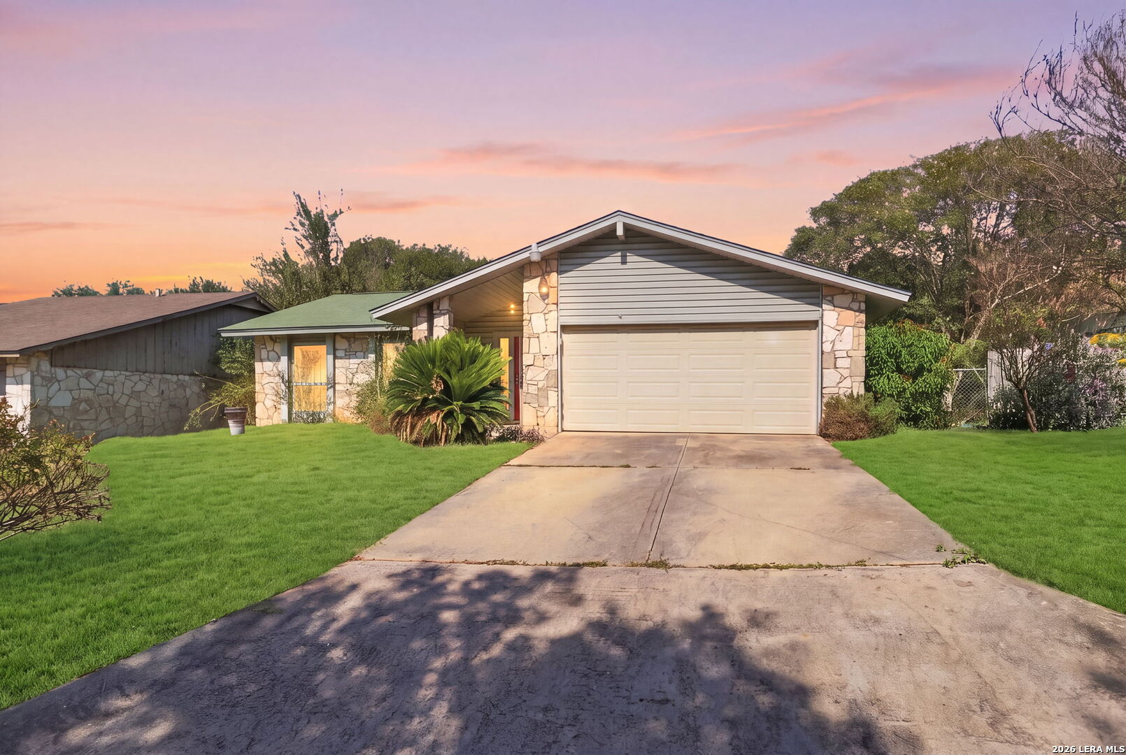 6719 Carters Bluff San Antonio TX 78239