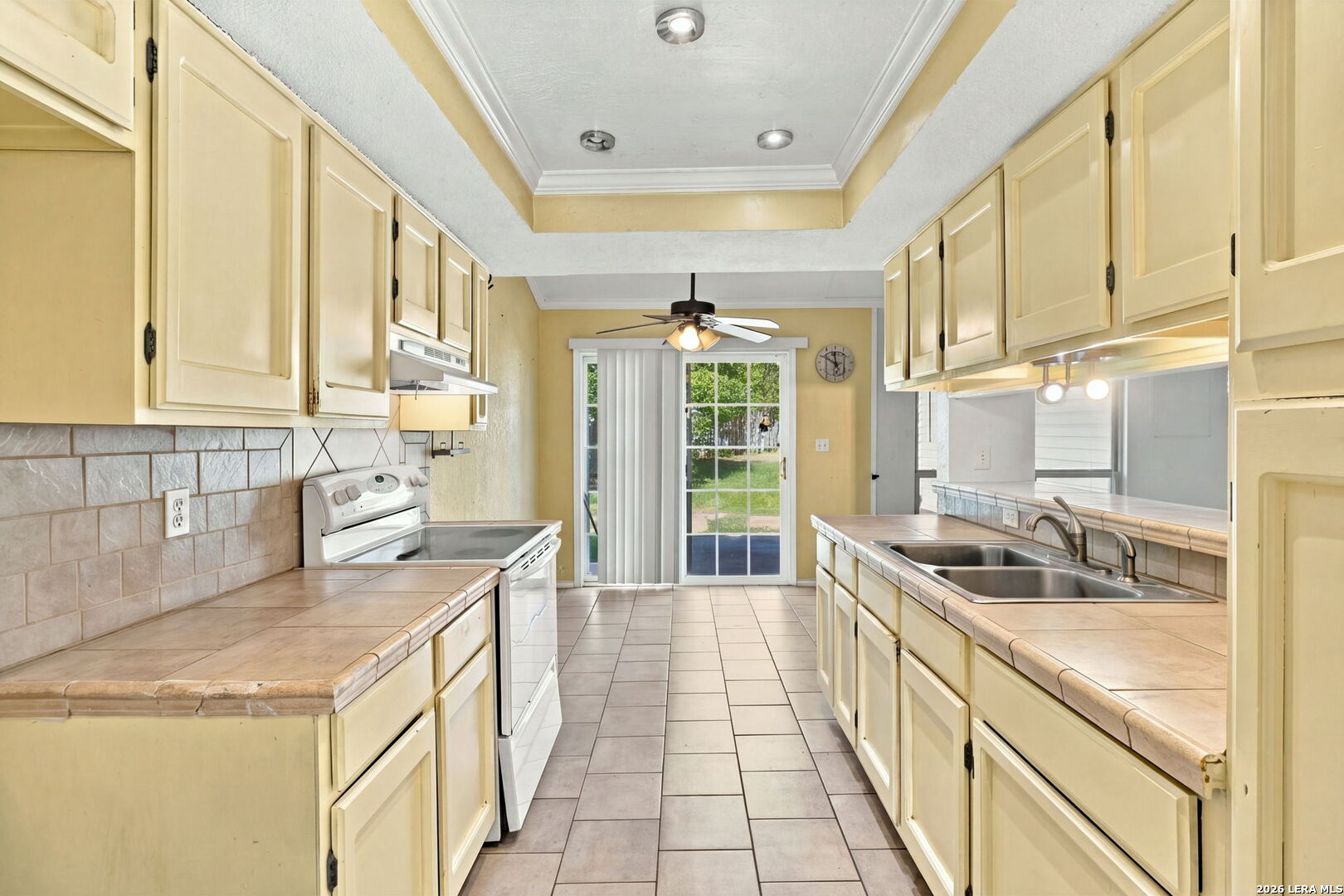 6719 Carters Bluff San Antonio TX 78239