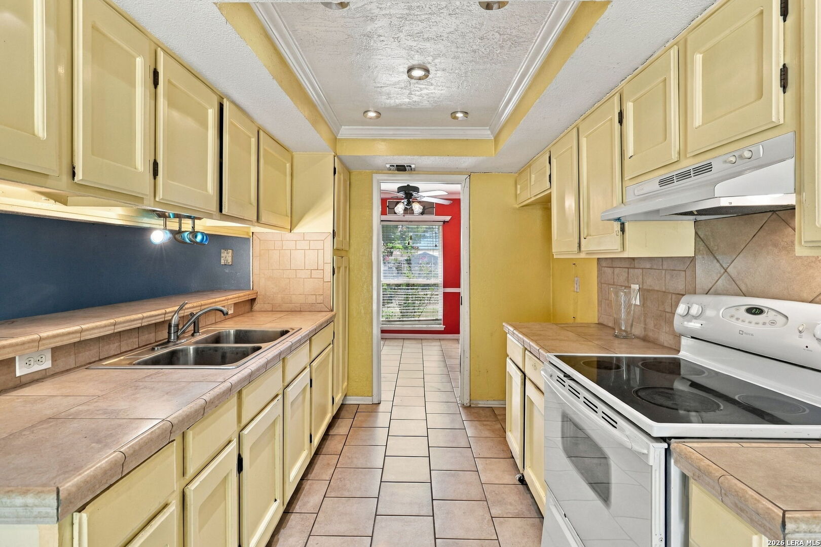 6719 Carters Bluff San Antonio TX 78239