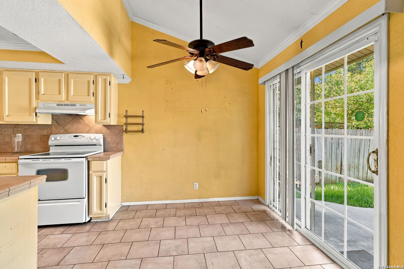 6719 Carters Bluff San Antonio TX 78239