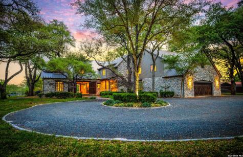 425 Terminal Loop Road Mcqueeney TX 78123