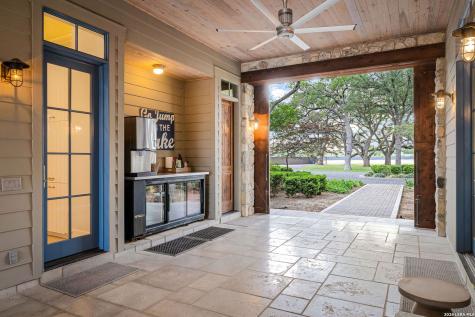 425 Terminal Loop Road Mcqueeney TX 78123