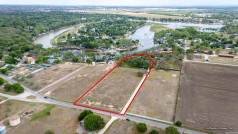 425 Terminal Loop Road Mcqueeney TX 78123