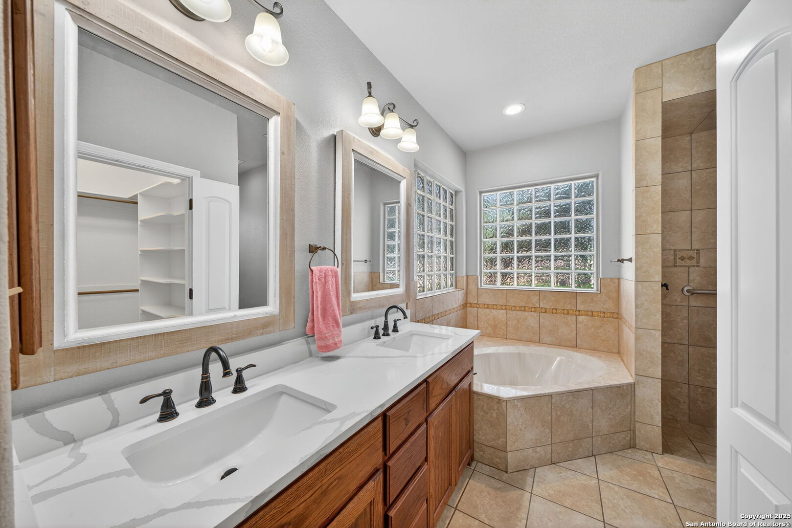 1626 Clover Ridge Pleasanton TX 78064