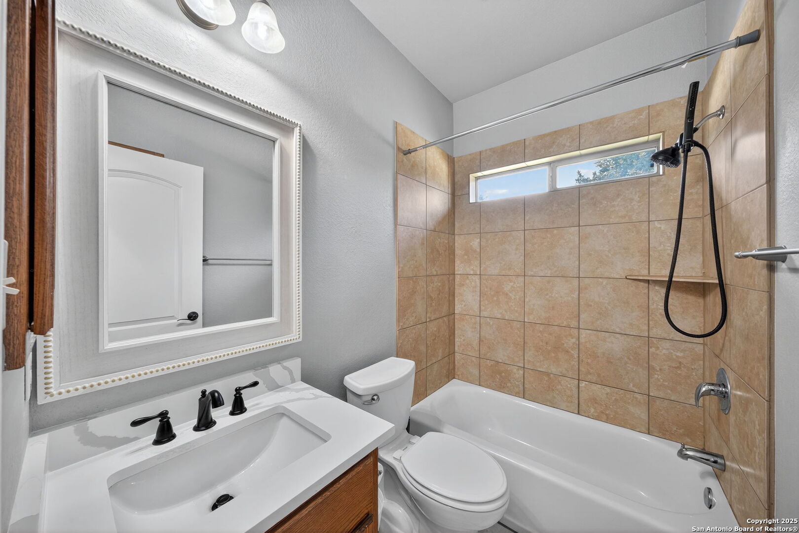 1626 Clover Ridge Pleasanton TX 78064