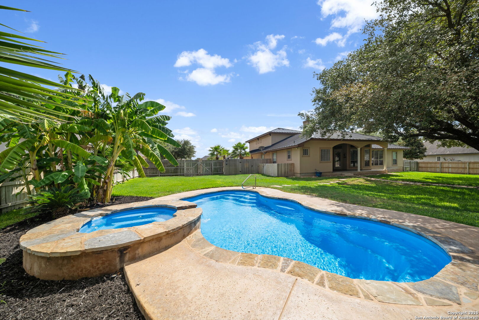 1626 Clover Ridge Pleasanton TX 78064