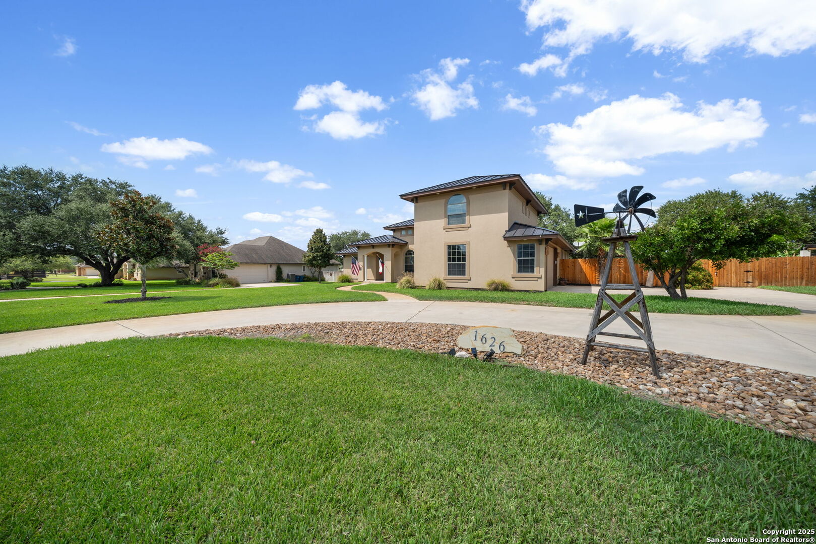 1626 Clover Ridge Pleasanton TX 78064