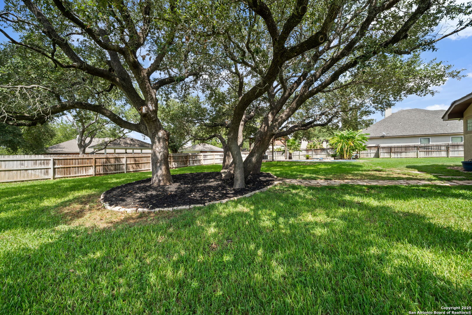 1626 Clover Ridge Pleasanton TX 78064