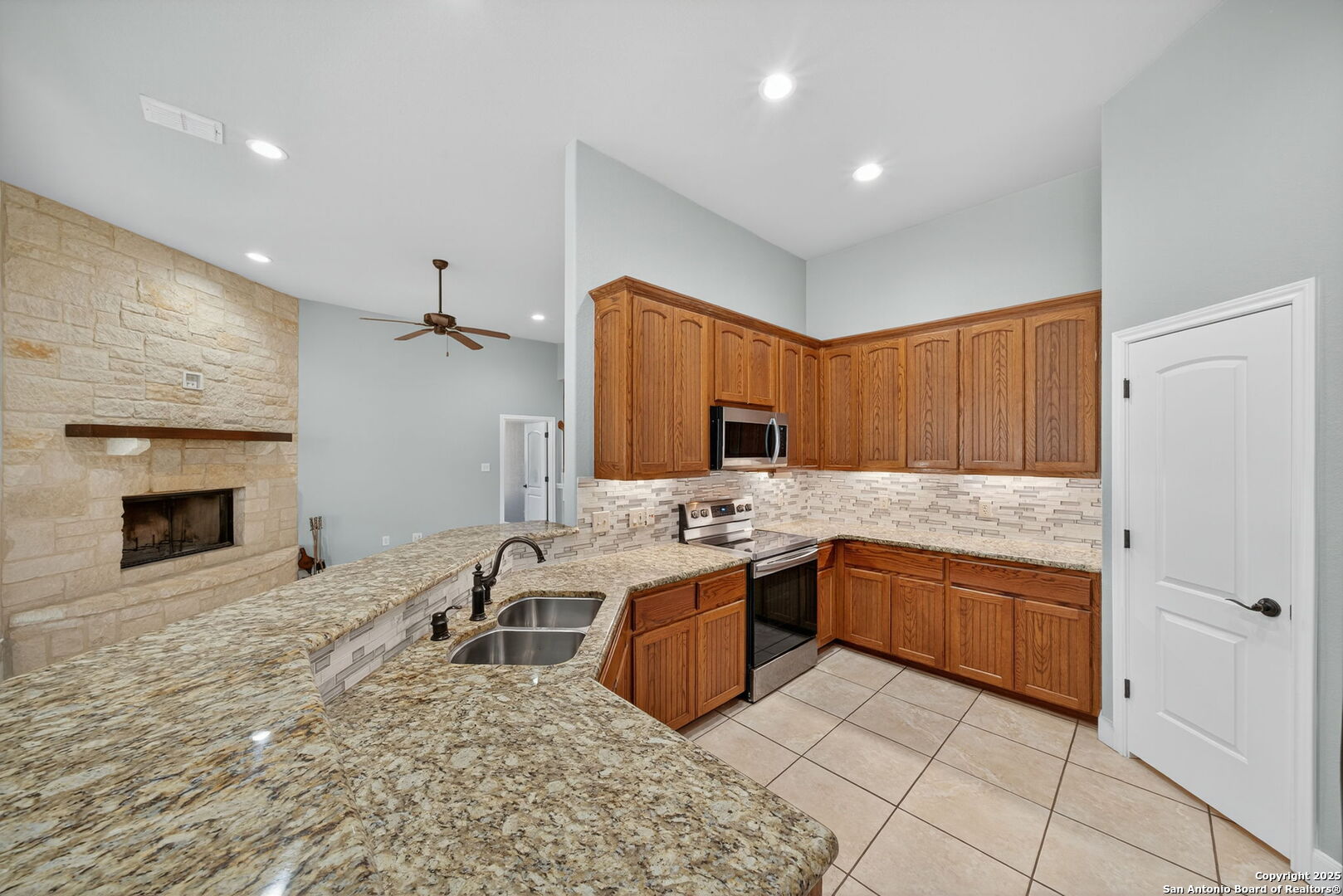 1626 Clover Ridge Pleasanton TX 78064