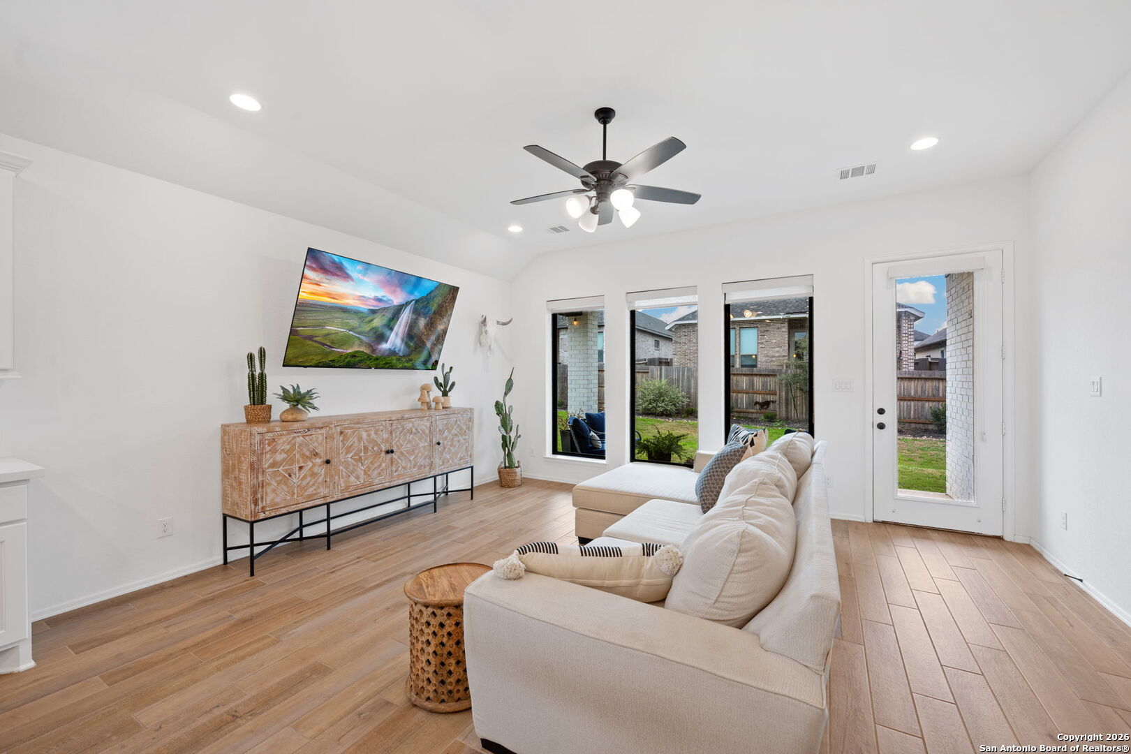 655 Vireos Street New Braunfels TX 78132
