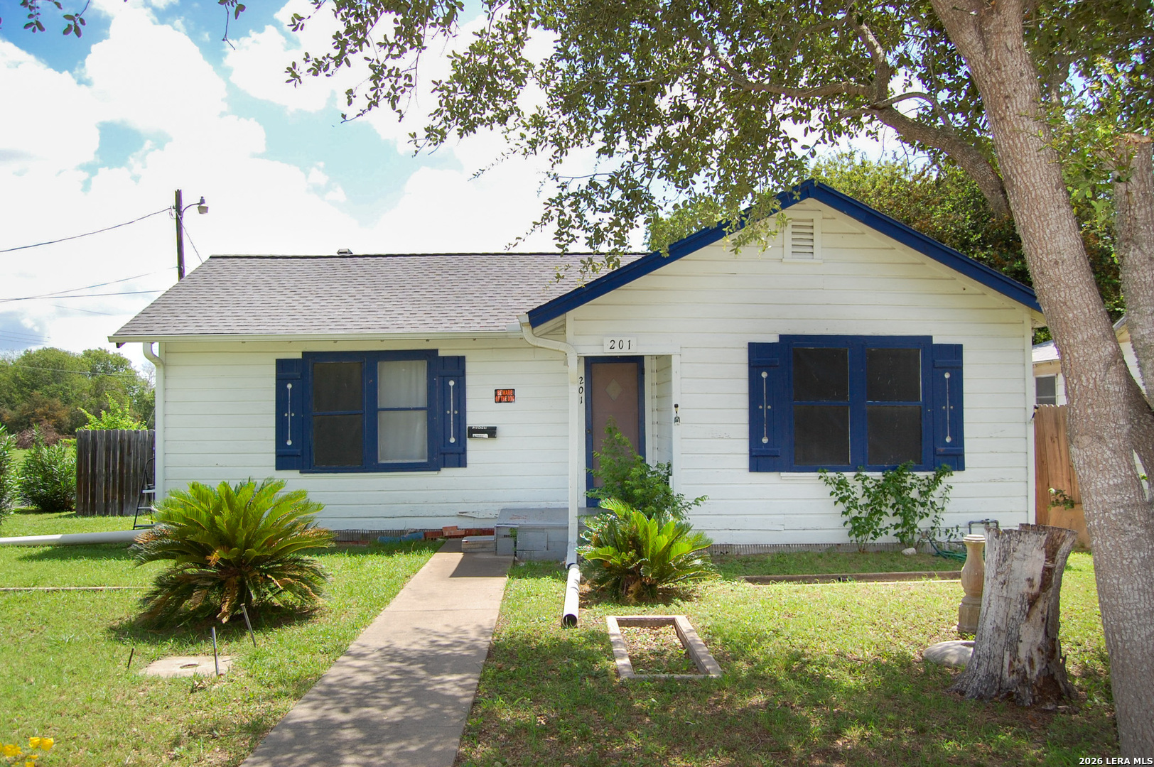 201 S Alta Vista Street Beeville TX 78102