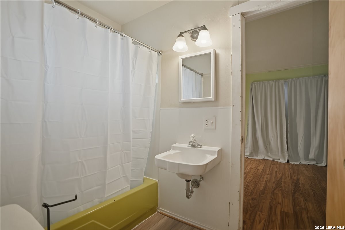 201 S Alta Vista Street Beeville TX 78102