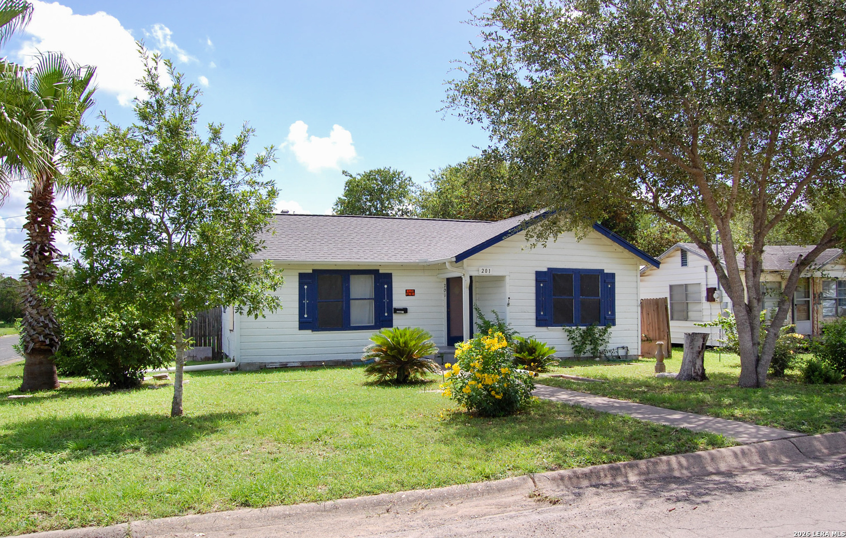 201 S Alta Vista Street Beeville TX 78102