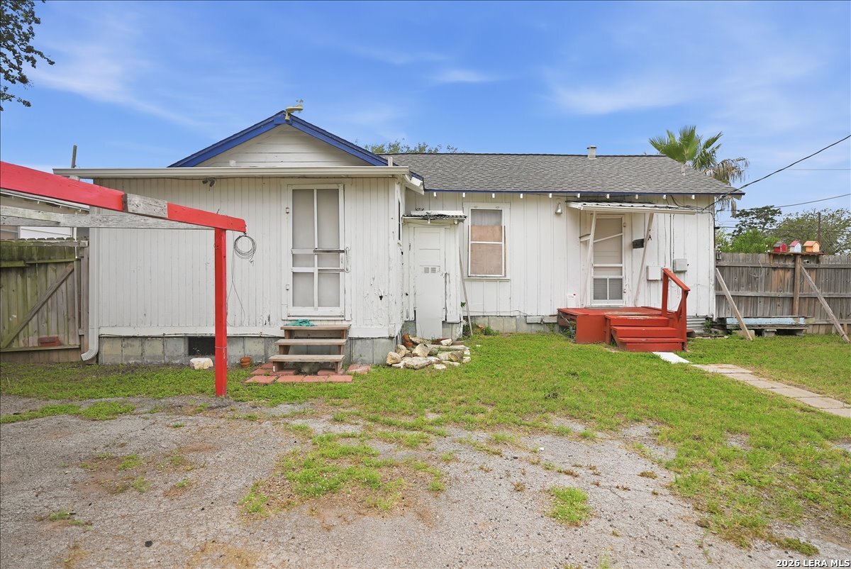 201 S Alta Vista Street Beeville TX 78102