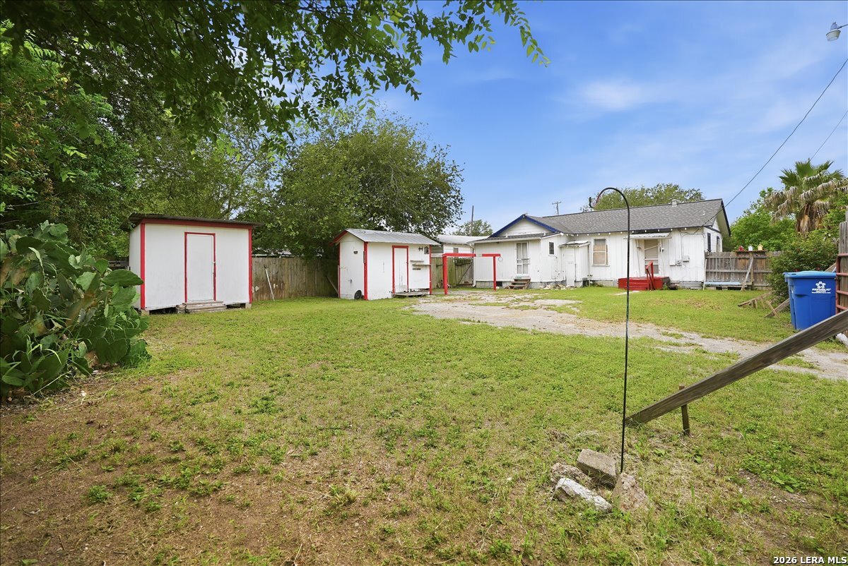 201 S Alta Vista Street Beeville TX 78102