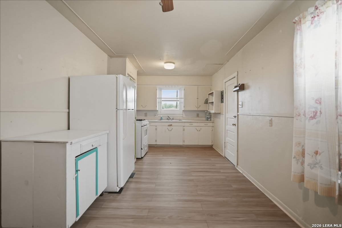 201 S Alta Vista Street Beeville TX 78102