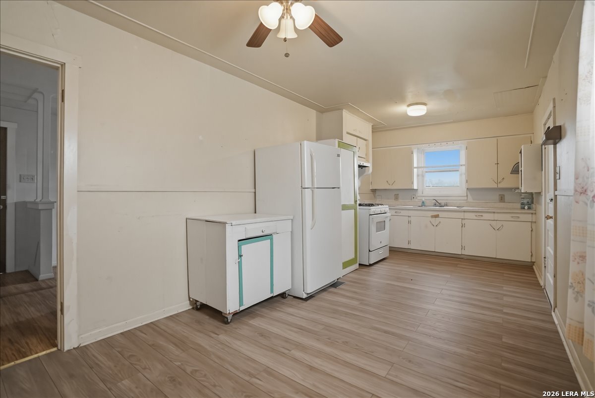 201 S Alta Vista Street Beeville TX 78102