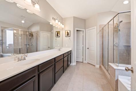 6813 Concho Creek Schertz TX 78108