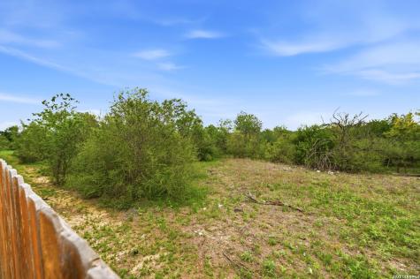 6813 Concho Creek Schertz TX 78108