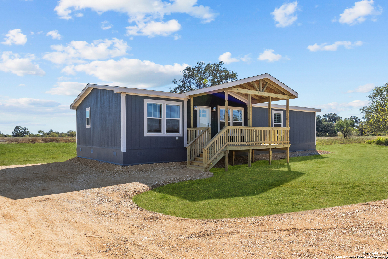 2240 Stevens Road Somerset TX 78069