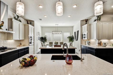 422 Corwin Cibolo TX 78108