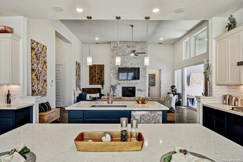 422 Corwin Cibolo TX 78108