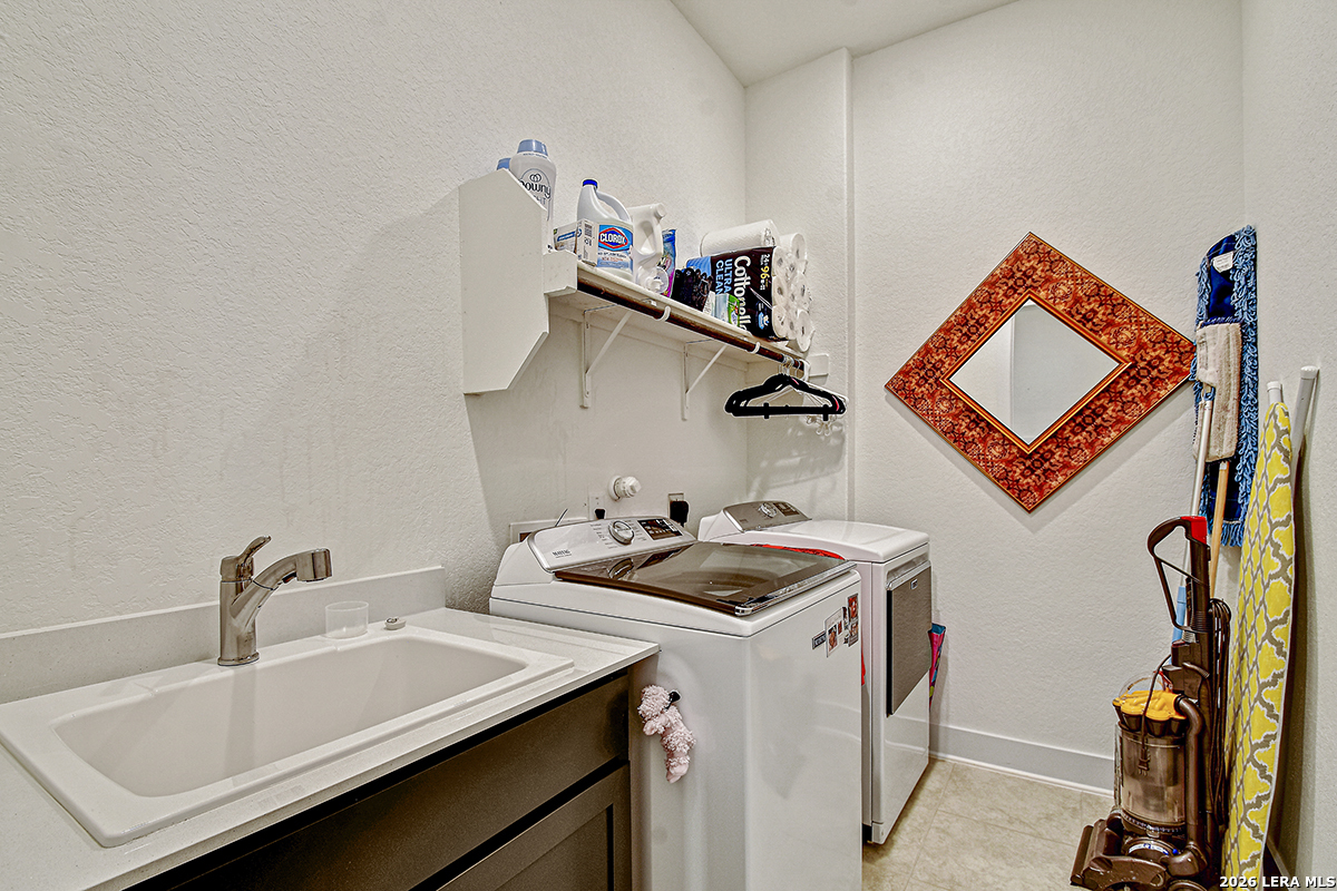 422 Corwin Cibolo TX 78108