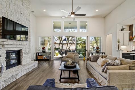422 Corwin Cibolo TX 78108