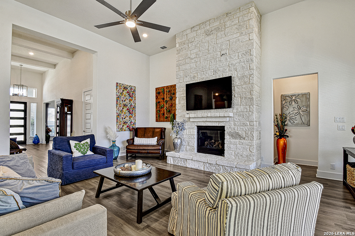 422 Corwin Cibolo TX 78108