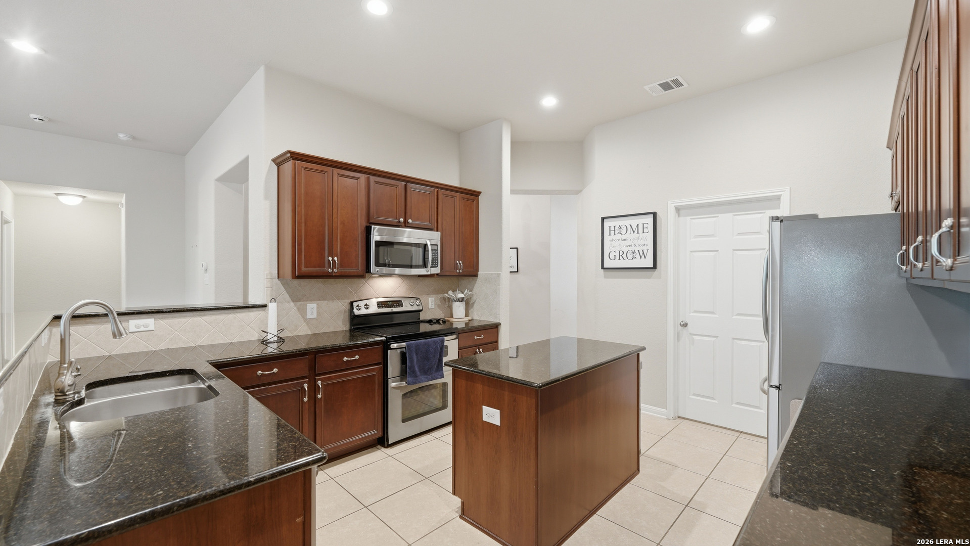 13511 Biltmore Lakes Live Oak TX 78233