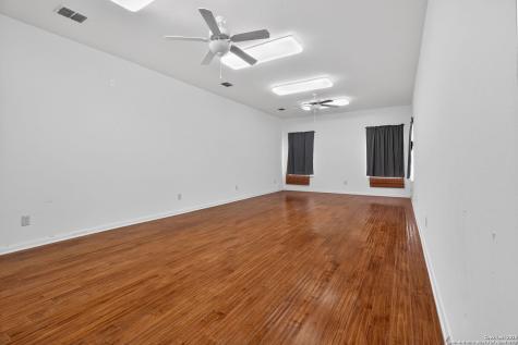 4530 Winneway San Antonio TX 78222