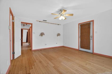 4530 Winneway San Antonio TX 78222
