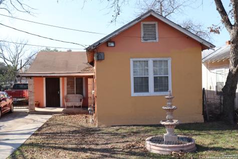 613 N Chupaderas Street San Antonio TX 78207