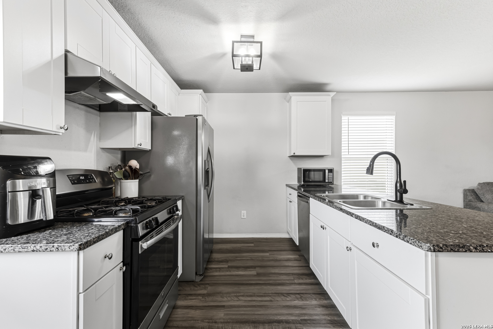 3822 Carducci Drive Converse TX 78109