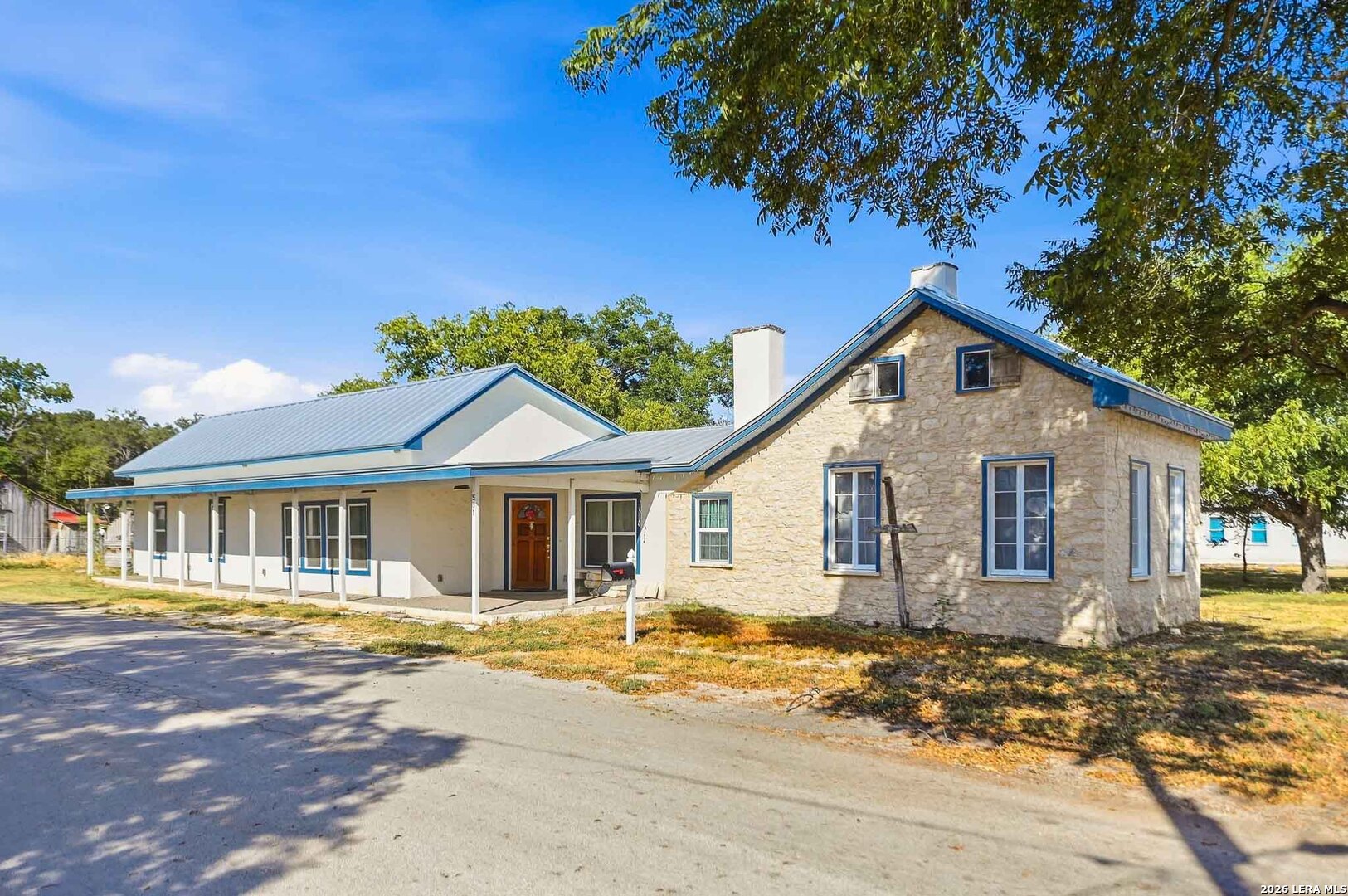 501 London Street Castroville TX 78009
