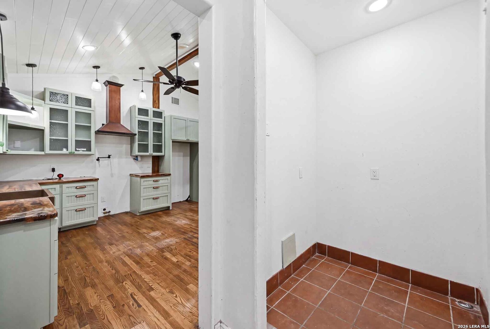 501 London Street Castroville TX 78009