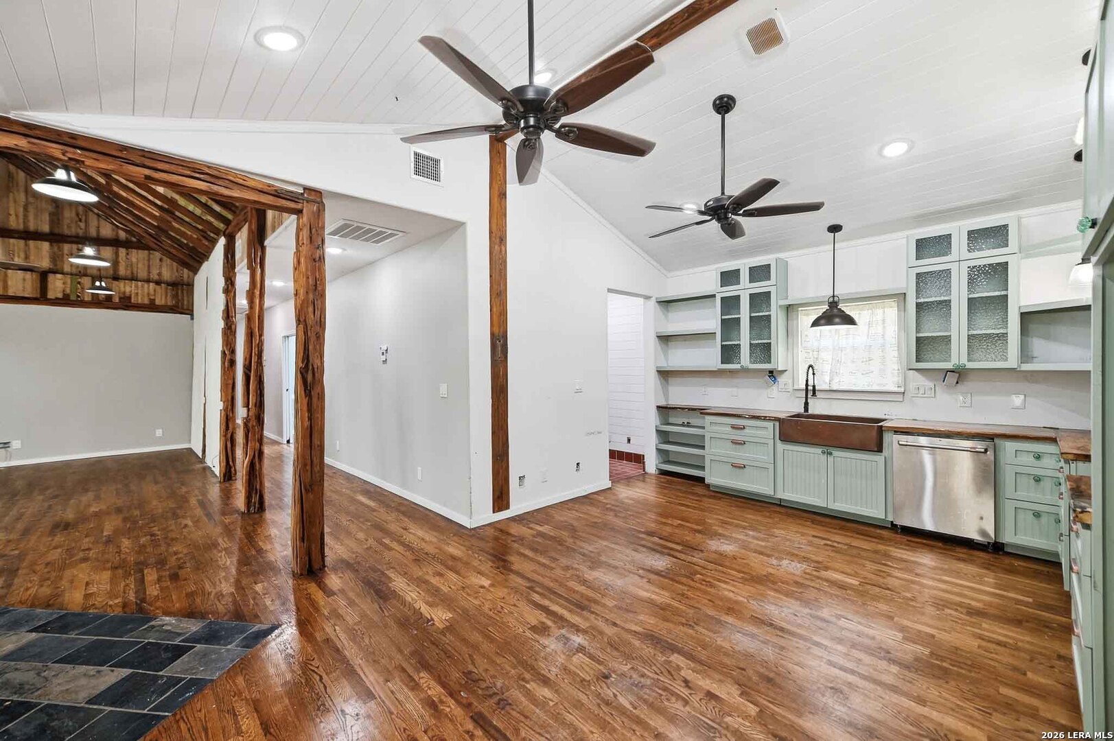 501 London Street Castroville TX 78009
