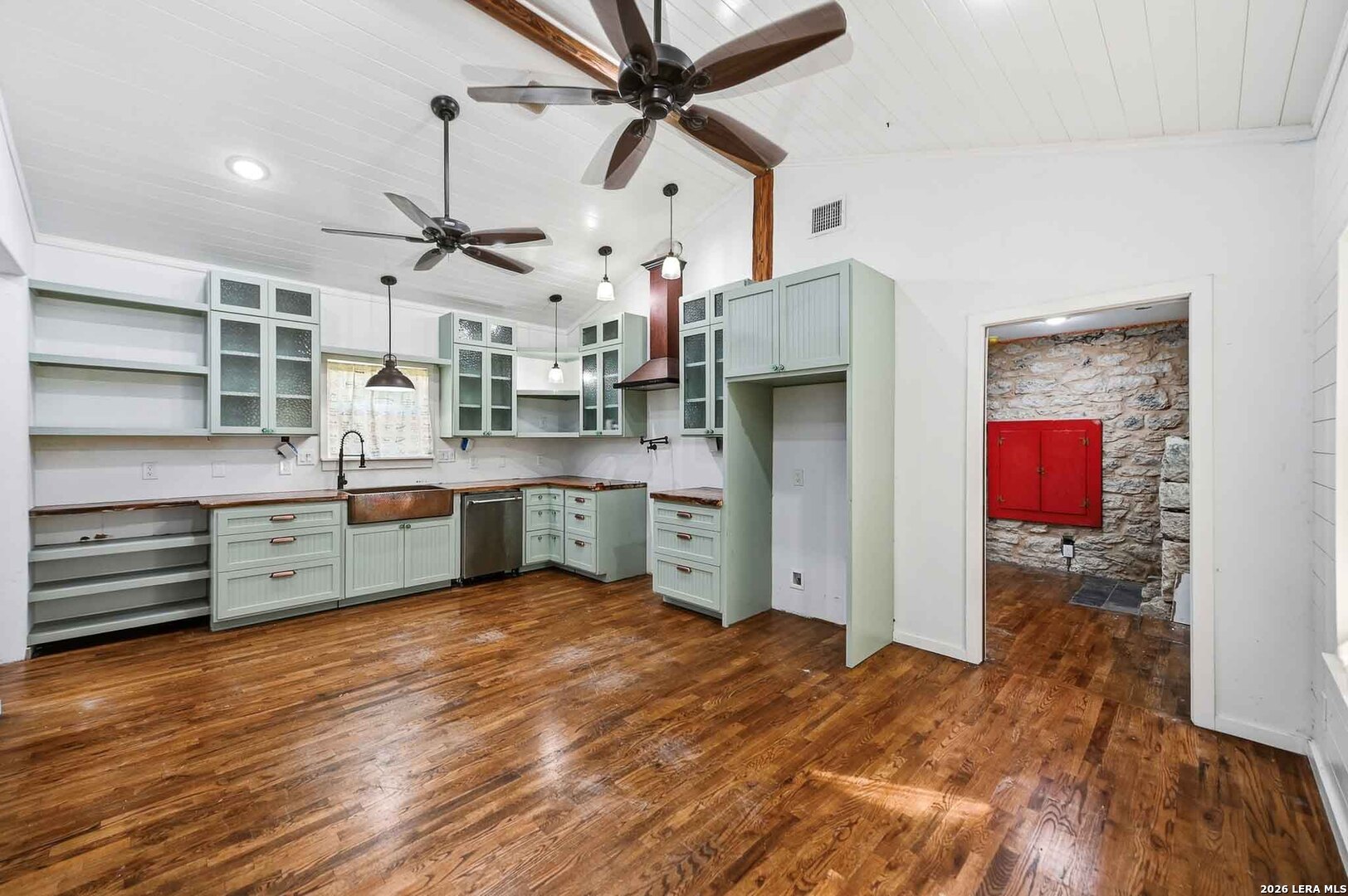 501 London Street Castroville TX 78009